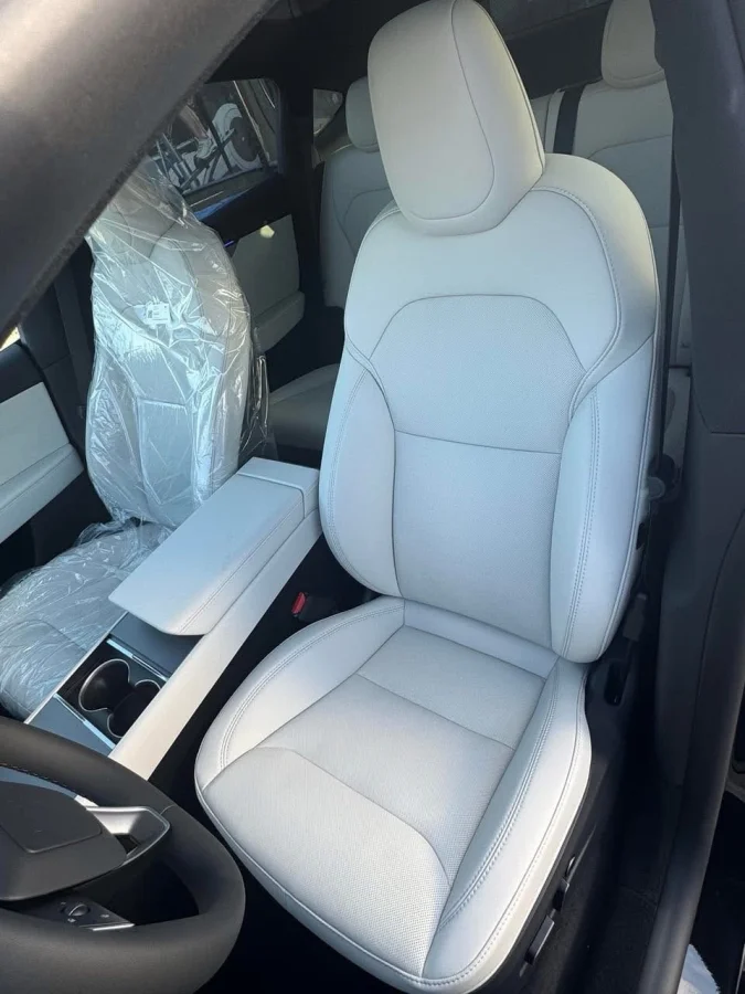 https://images.blogtesla.fr/images/2026/08/img-3827_7bb142f0.webp